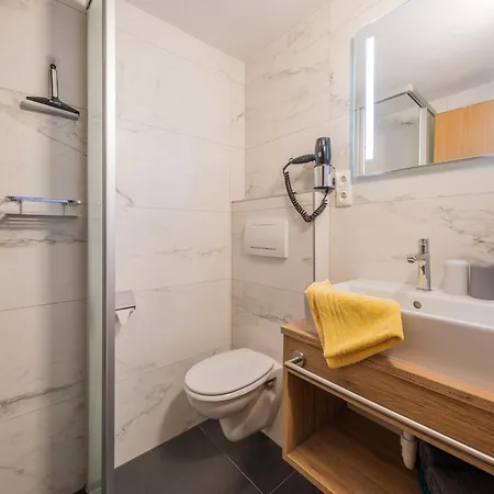 Flat With Sep Entrance On Ground Floor In Neustift Apartment *
