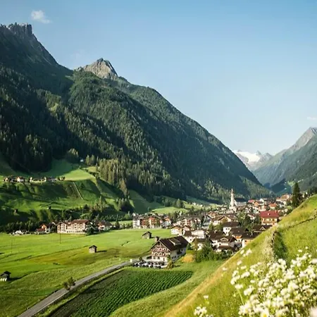Flat With Sep Entrance On Ground Floor In Neustift Apartment *