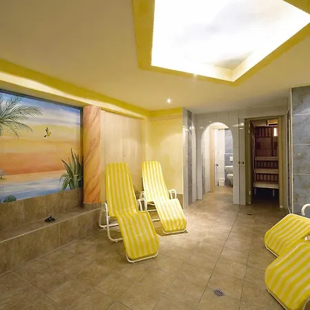 Flat With Sep Entrance On Ground Floor In Neustift Apartment